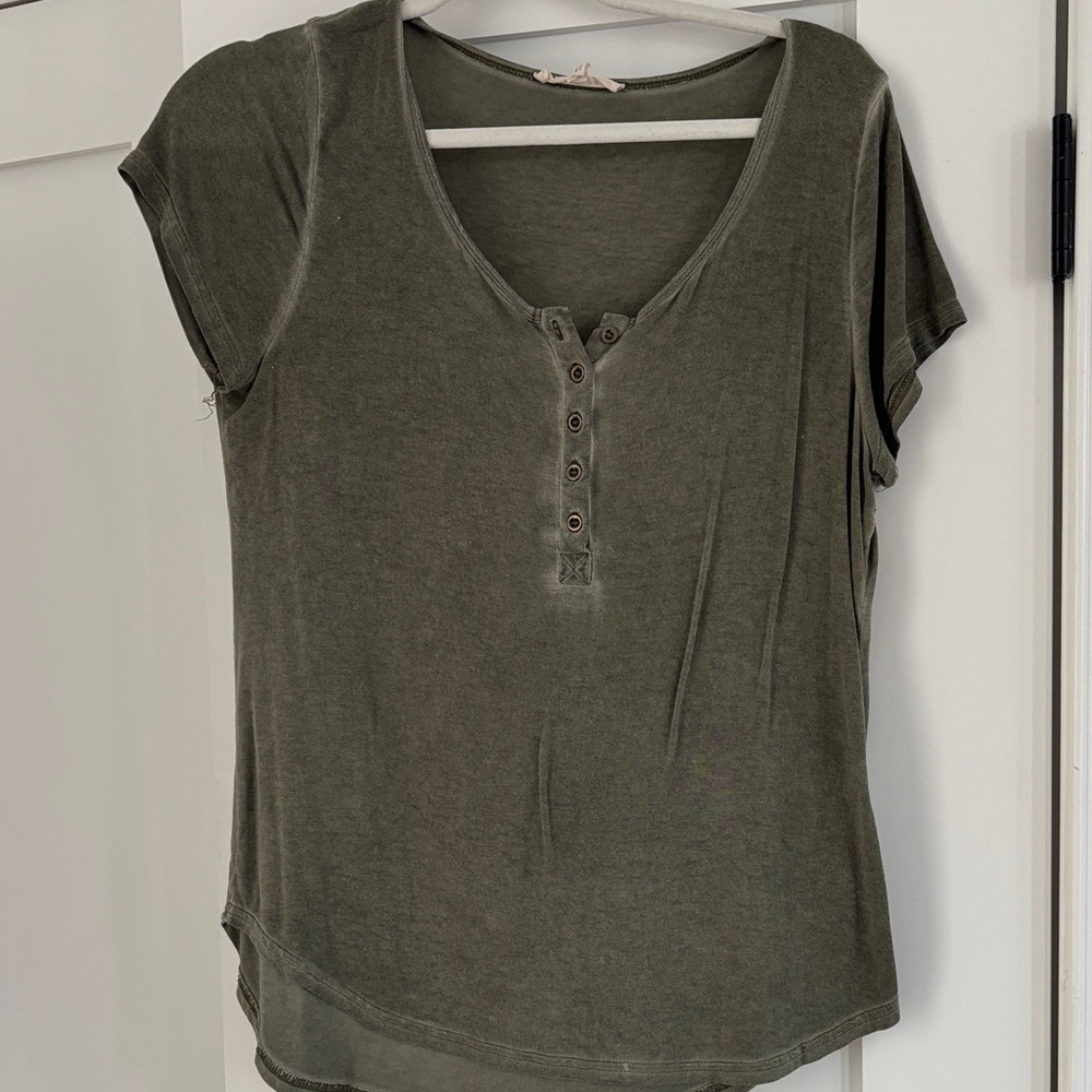 Jade Olive Short Sleeve Women's Tee